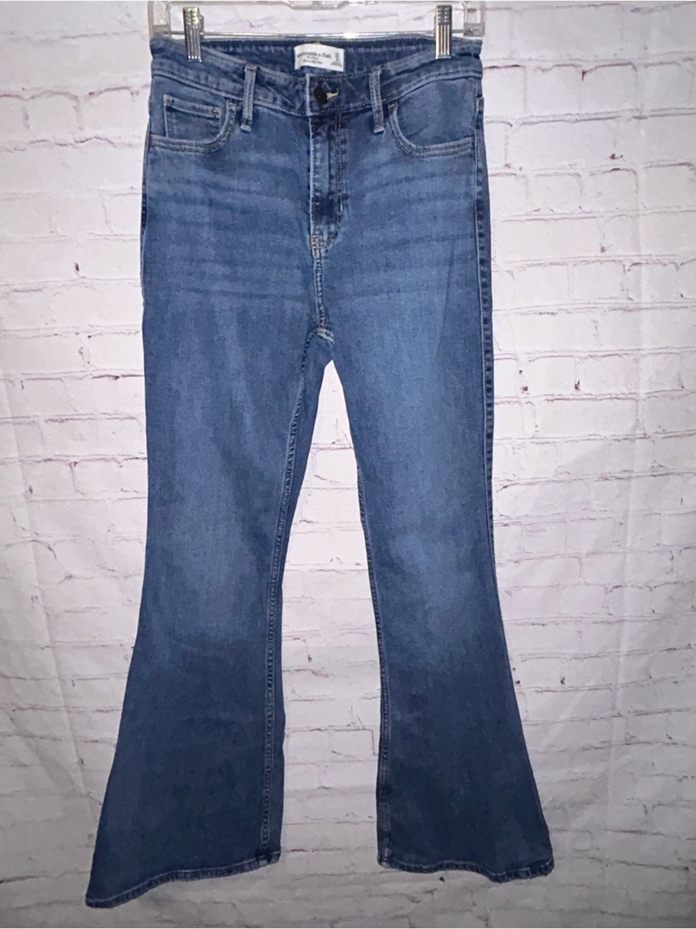 Abercrombie & Fitch The Flare Ultra High Rise jeans size 6